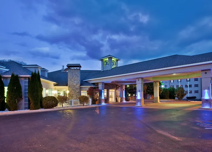 Holiday Inn Express St Ignace-Lake Central By Ihg