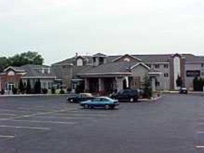 Express St Ignace-lake By Ihg 3*