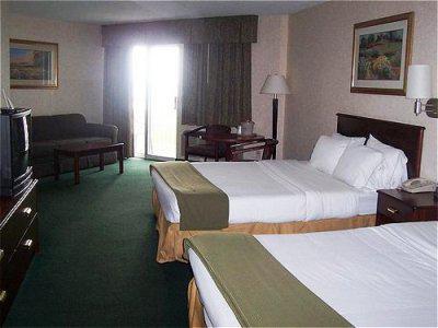 Express St Ignace-lake By Ihg Hotel St. Ignace