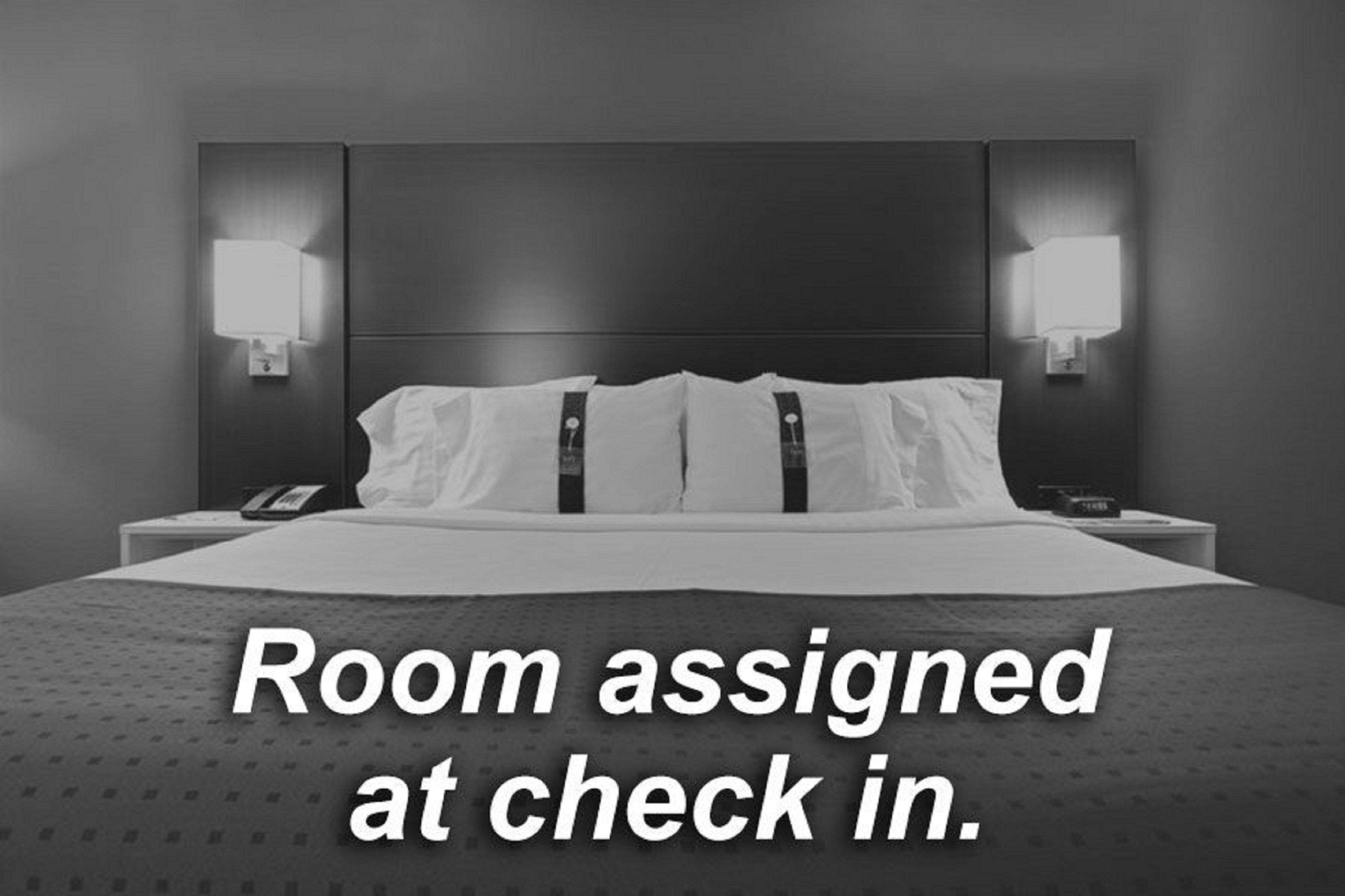 Hotel Express St Ignace-lake By Ihg