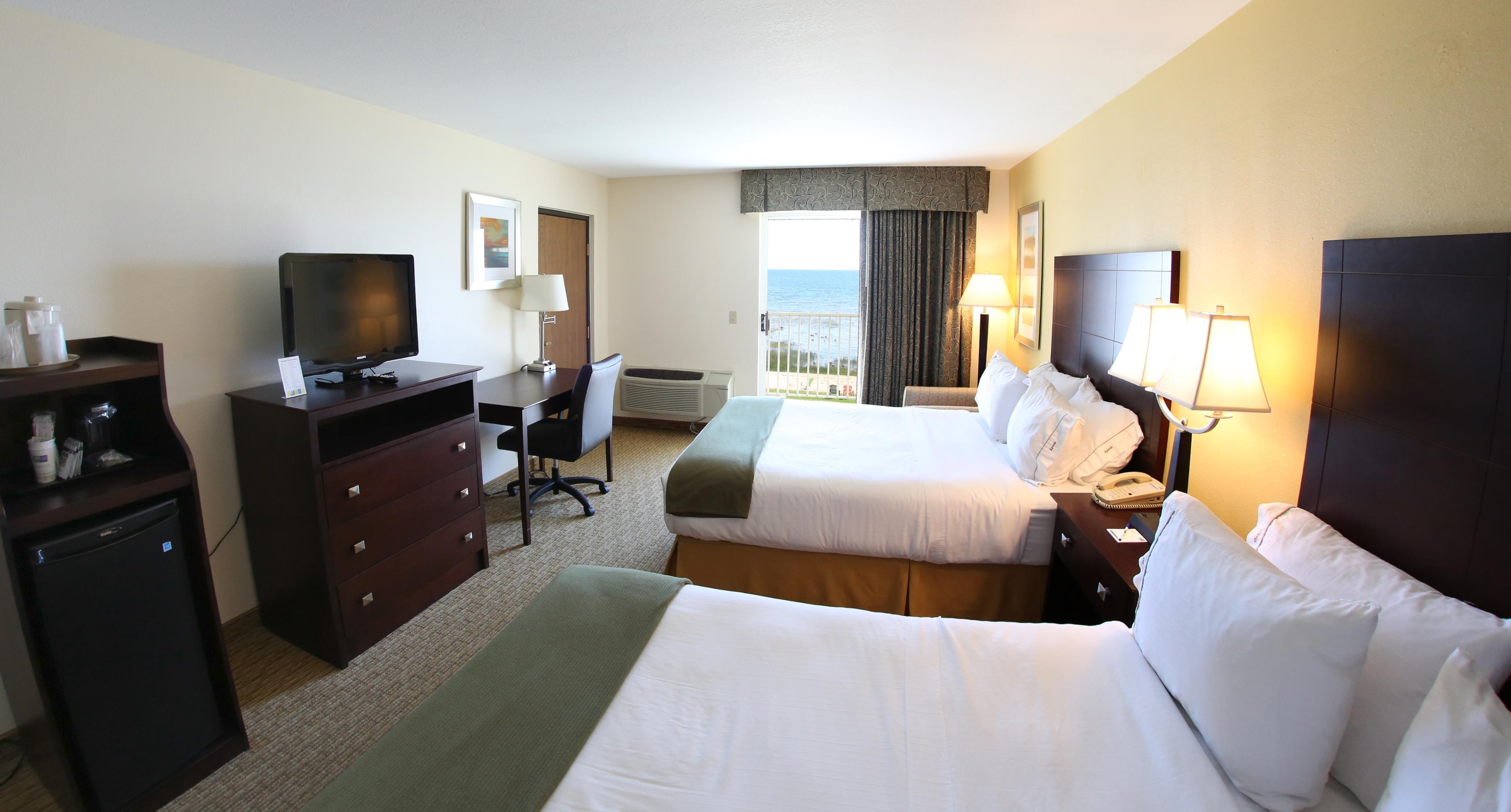 Hotel Express St Ignace-lake By Ihg 3*