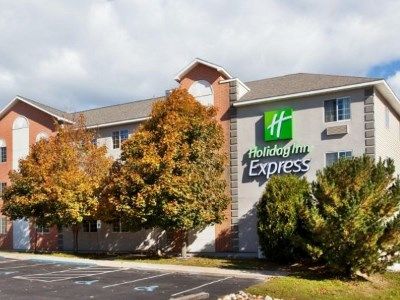 Hotel Express St Ignace-lake By Ihg